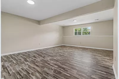 1052 Fallbrook Drive, Elsmere, KY 41018 - Photo 10