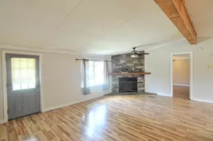 390 Lynn Ln, Falmouth, KY 41040 - Photo 6