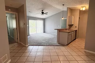 38 Woodland Hills Dr, Southgate, KY 41071 - Photo 2