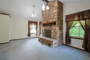 736 Parkview Dr, Latonia, KY 41015 - Photo 4