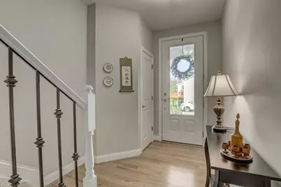 110 Saffron Circle, Fort Thomas, KY 41071 - Photo 2