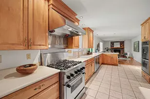 2820 University Cir, Crescent Springs, KY 41017 - Photo 8