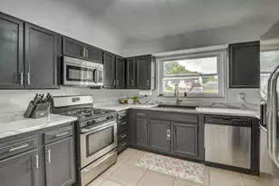 21 Woodland Ave, Florence, KY 41042 - Photo 6