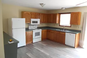 404 N Rhonda Dr, Falmouth, KY 41040 - Photo 4