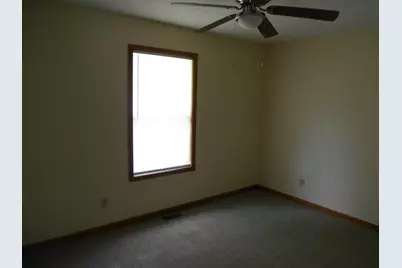 404 N Rhonda Drive, Falmouth, KY 41040 - Photo 10