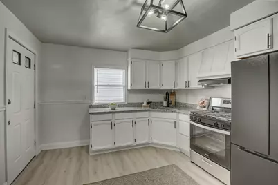 511 W 10th Street, Newport, KY 41071 - Photo 8