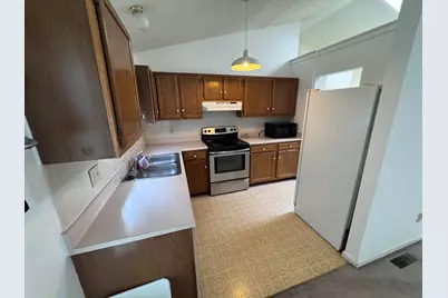 9913 Cobblestone Boulevard, Independence, KY 41051 - Photo 6