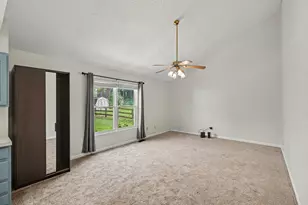 2681 Hilltop Ct, Florence, KY 41042 - Photo 2