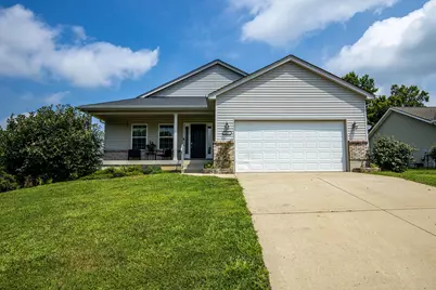 127 Summerfield Drive, Dry Ridge, KY 41035 - Photo 2