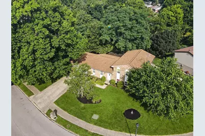 104 Ridge Hill Drive, Highland Heights, KY 41076 - Photo 2