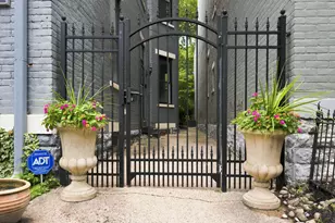 703 Overton St, Newport, KY 41071 - Photo 2