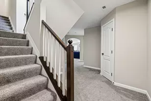 2542 Crosshill Dr, Crescent Springs, KY 41017 - Photo 2