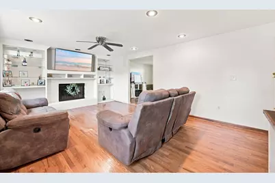 88 Thompson Avenue, Fort Mitchell, KY 41017 - Photo 2