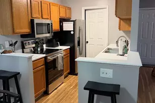 401 Poinsetta Ct, Florence, KY 41042 - Photo 2