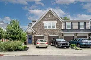 690 Daphne Wy, Crescent Springs, KY 41017 - Photo 1