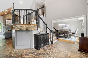 808 Squire Lake Dr, Villa Hills, KY 41017 - Photo 8
