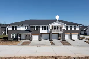 560 Tristan Ln, Florence, KY 41042 - Photo 1