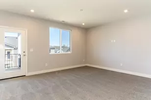 560 Tristan Ln, Florence, KY 41042 - Photo 6