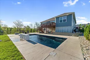 6504 Cannondale Dr, Burlington, KY 41005 - Photo 2