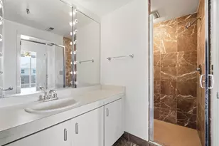 100 Riverside Pl, Covington, KY 41011 - Photo 20