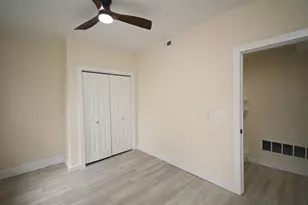 129 W 9th St, Covington, KY 41011 - Photo 8