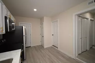 129 W 9th St, Covington, KY 41011 - Photo 12