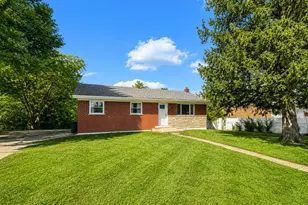 210 Cottonwood Dr, Dry Ridge, KY 41035 - Photo 1