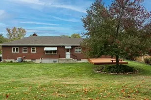937 Collins Rd, Villa Hills, KY 41017 - Photo 2