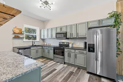 913 Thornton Street, Dayton, KY 41074 - Photo 6