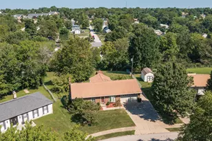 8576 Winthrop Cir, Florence, KY 41042 - Photo 2