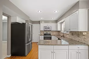 3287 Kingsburg Ct, Erlanger, KY 41018 - Photo 10