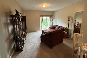 567 Riverpointe Dr, Dayton, KY 41074 - Photo 8