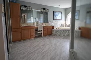 1049 Swale Ct, Union, KY 41091 - Photo 16