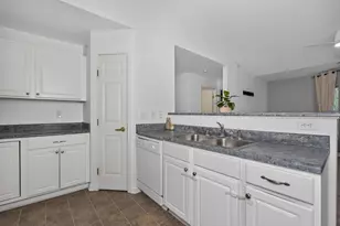 1066 Larkspur Ct, Florence, KY 41042 - Photo 8