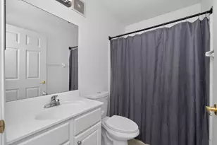 1066 Larkspur Ct, Florence, KY 41042 - Photo 16