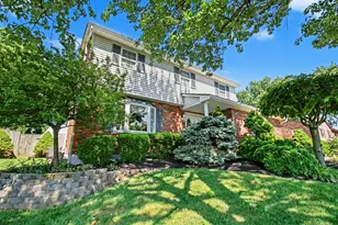 808 Eastland Dr, Villa Hills, KY 41017 - Photo 2