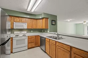 1620 Ashley Ct, Florence, KY 41042 - Photo 4