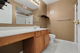 1620 Ashley Ct, Florence, KY 41042 - Photo 8