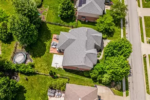 1111 Bayswater Dr, Union, KY 41091 - Photo 2
