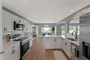 10251 Goldeneye Dr, Alexandria, KY 41001 - Photo 2