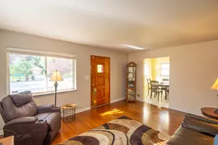 16 E 43rd St, Latonia, KY 41015 - Photo 6