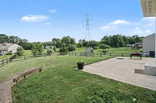 152 Ridgewood Dr, Alexandria, KY 41001 - Photo 2