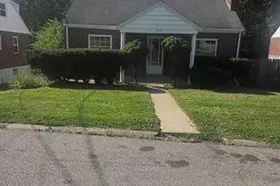 335 Riddle Pl N, Newport, KY 41071 - Photo 1