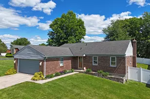 1129 Cayton Rd, Florence, KY 41042 - Photo 1