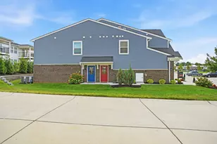 710 Crescent Lndg, Walton, KY 41094 - Photo 2