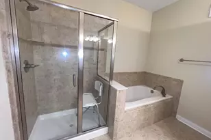 358 Riverpointe Dr, Dayton, KY 41074 - Photo 24
