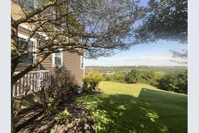 358 Riverpointe Drive #9, Dayton, KY 41074 - Photo 4