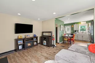 100 Sanders Dr, Florence, KY 41042 - Photo 8