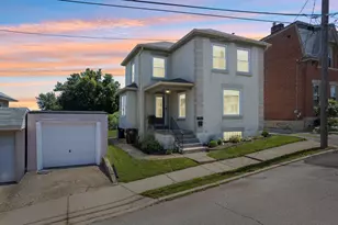 56 Parkview Ave, Newport, KY 41071 - Photo 1
