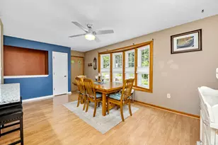 303 Center Park Dr, Florence, KY 41042 - Photo 2